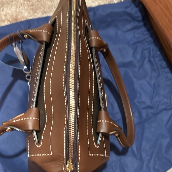 NWT DOONEY & BOURKE Shoulder bag, handbag purse carry handles removable strap - Picture 6 of 15